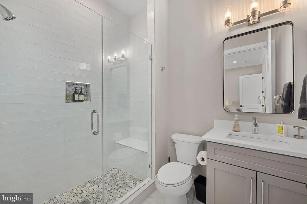 Photo of 6933 ESPEY LANE