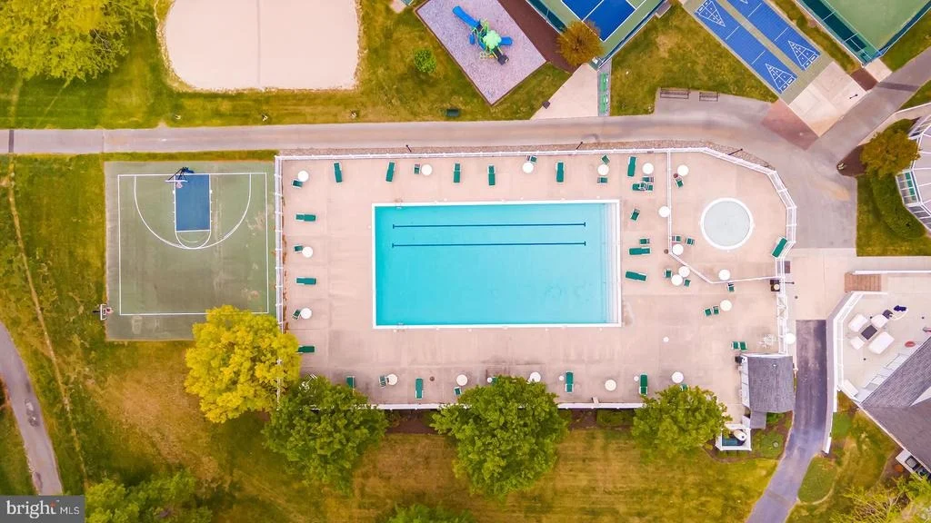 Photo of 208 POND VIEW DRIVE