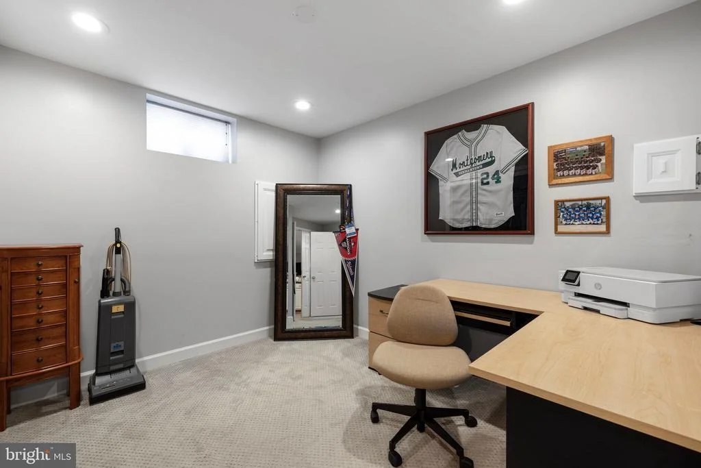 Photo of 9693 ROYAL CREST CIR