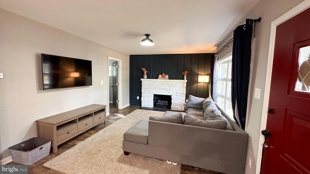 Photo of 303 GREEN DRIVE