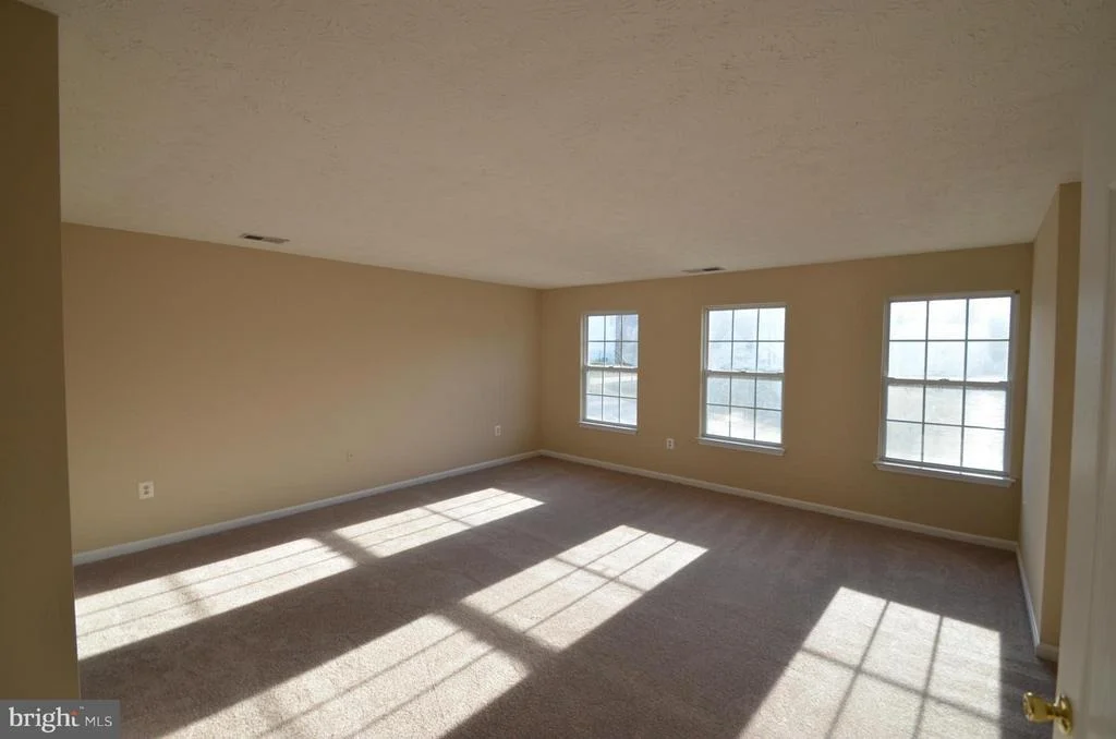 Photo of 2324 SOUTH HAMPTON DRIVE