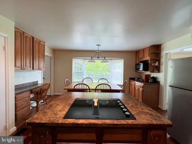 Photo of 212 FARMGATE LANE