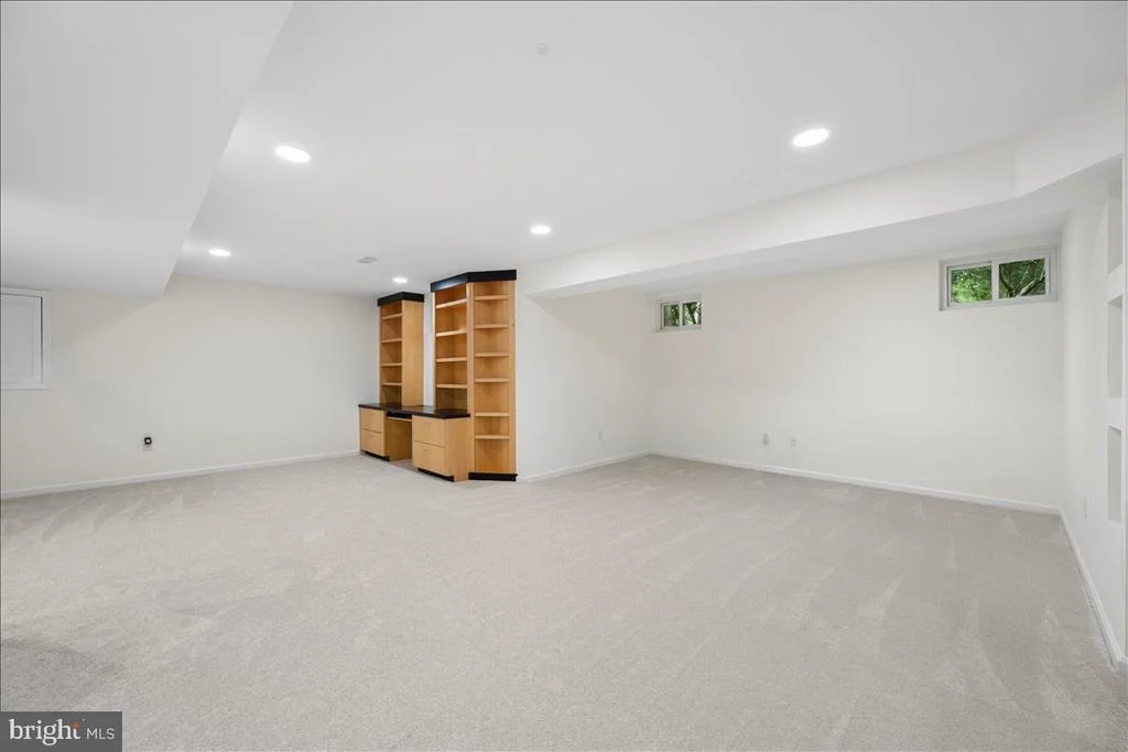 Photo of 18710 SEVERN ROAD