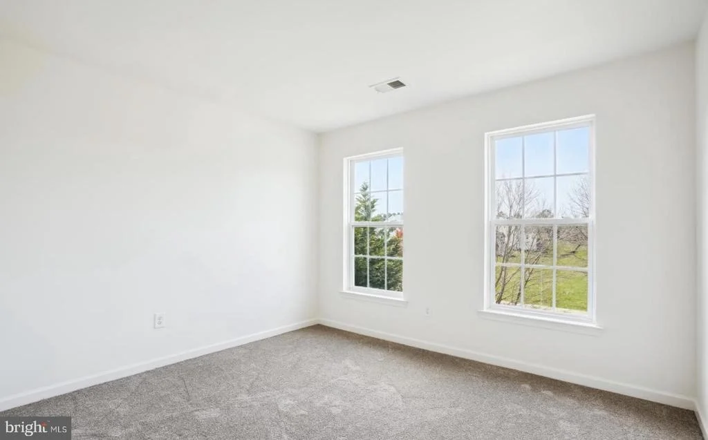 Photo of 116 HARLAN LOOP