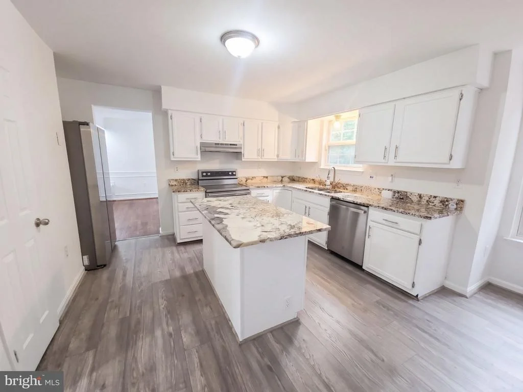 Photo of 7802 MARWOOD DRIVE
