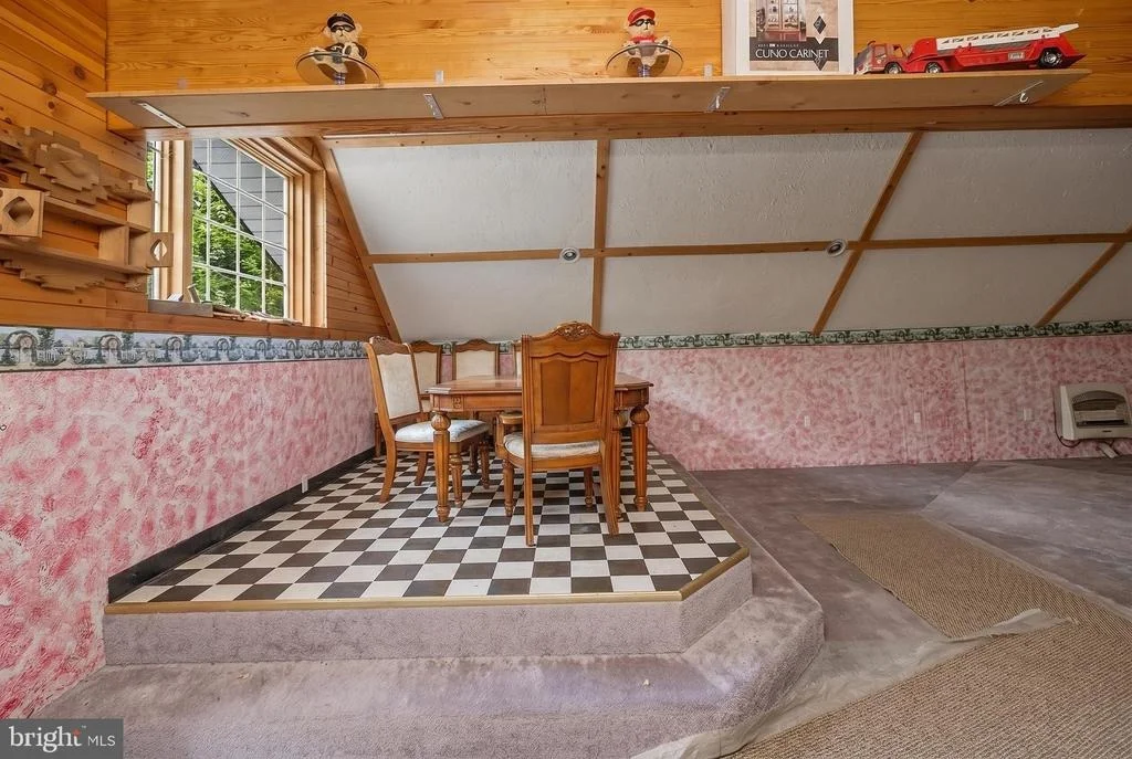 Photo of 1099 TABLE ROCK ROAD