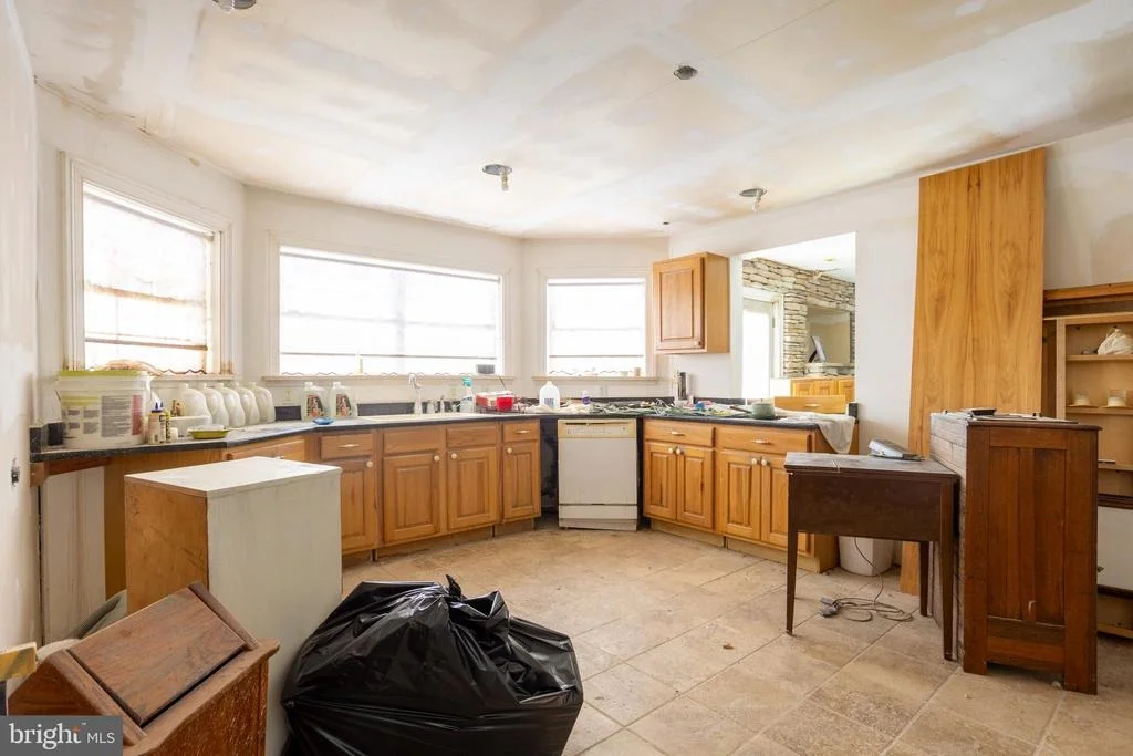 Photo of 415 SHORE DRIVE