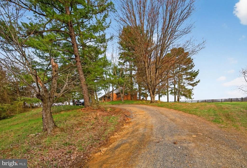 Photo of 40246 THOMAS MILL ROAD