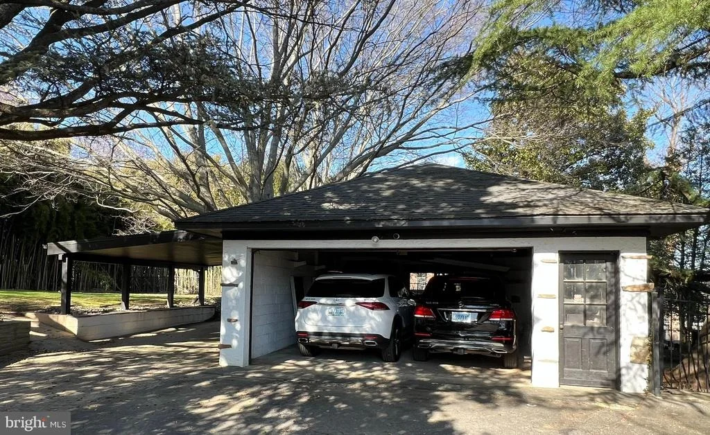 Photo of 9218 COLESVILLE ROAD