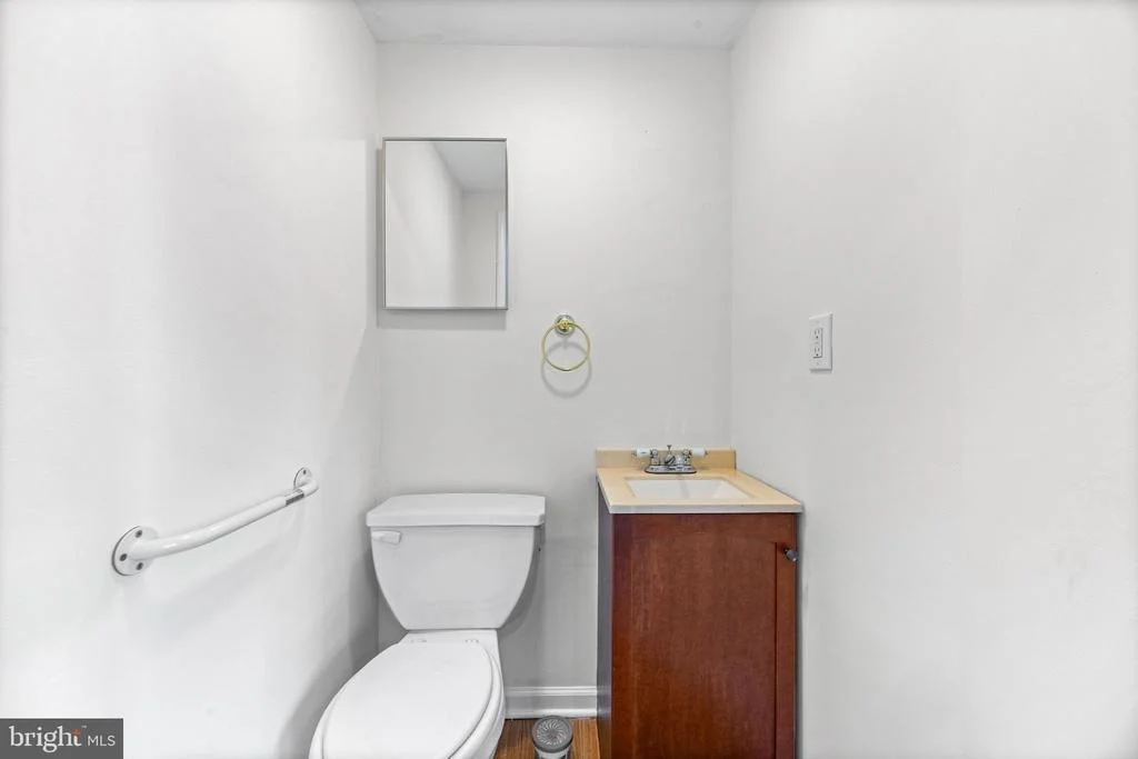 Photo of 1257 CIRCLE DRIVE