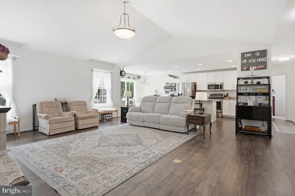 Photo of 43 HUNTMASTER DRIVE