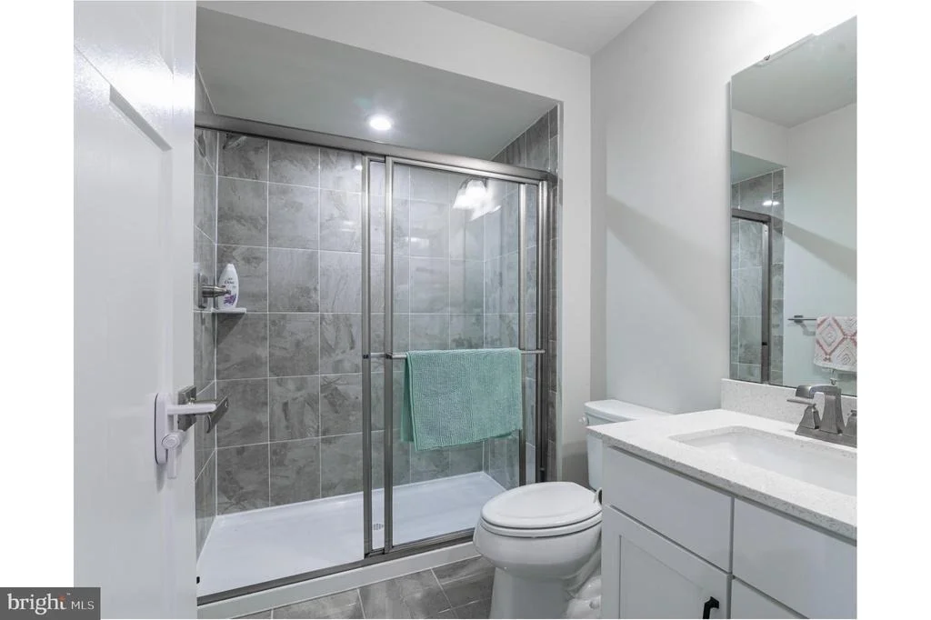 Photo of 405 POTOMAC VIEW PARKWAY