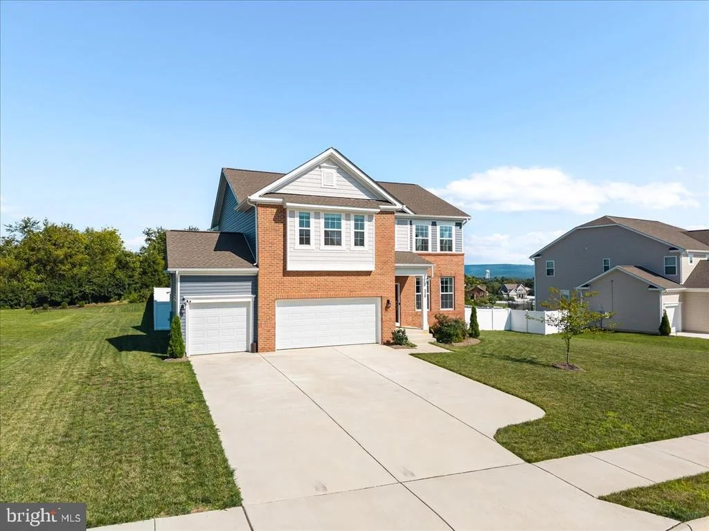 Photo of 320 TYSON DRIVE