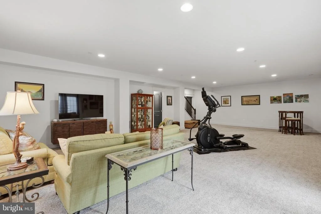 Photo of 1420 PEDIGREE STREET