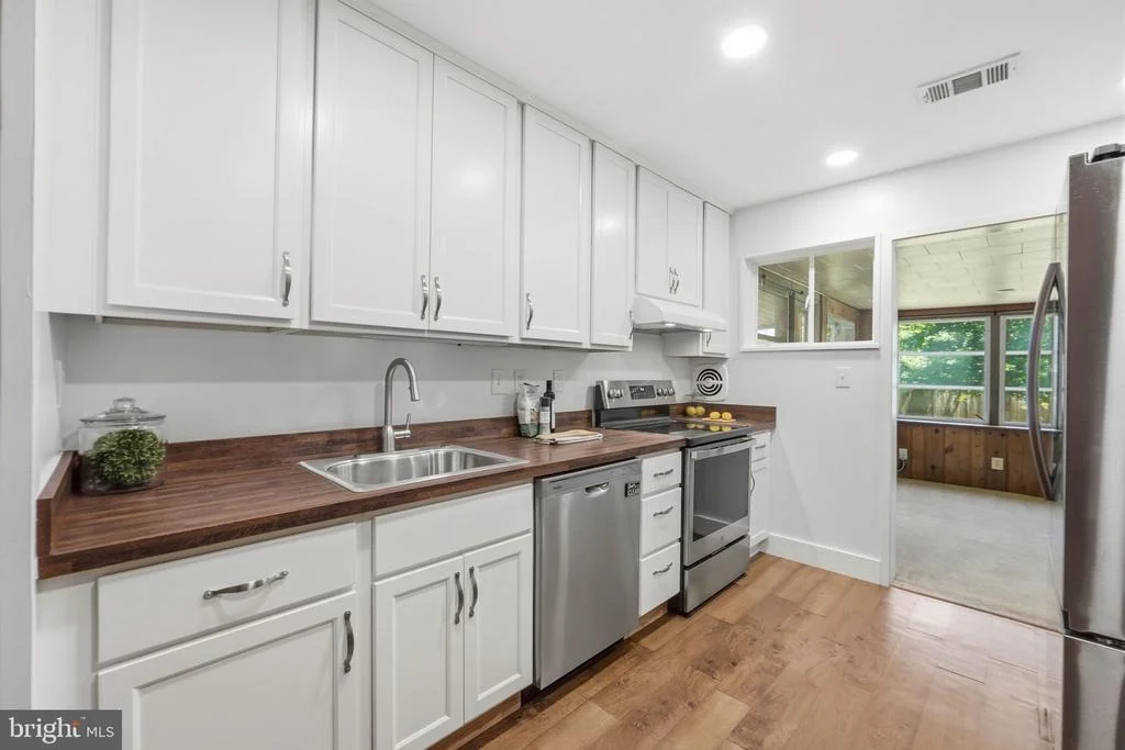 Photo of 4115 CONRAD ROAD