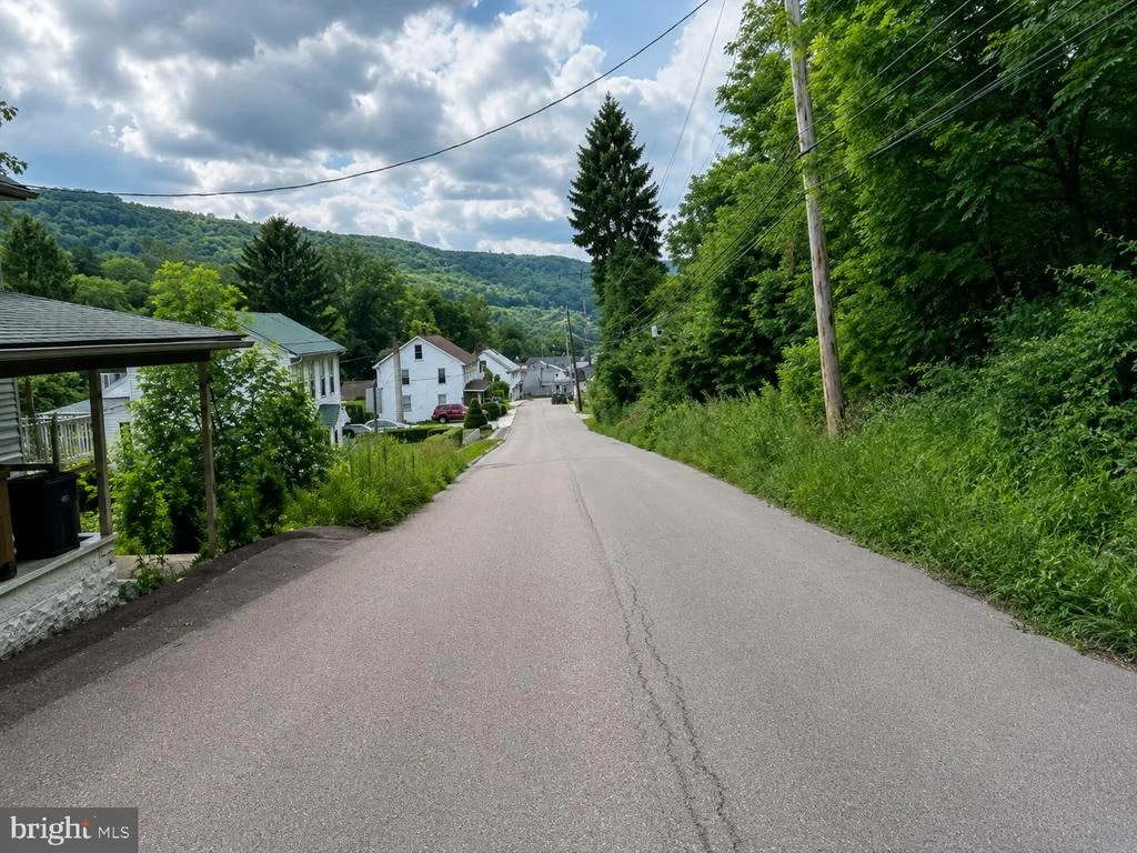 Photo of 90 DOUGLAS AVENUE