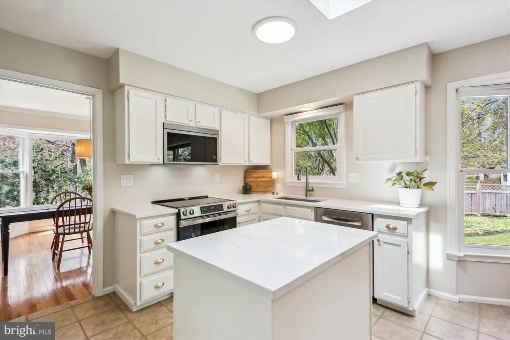 Photo of 4009 EVANGELINE TERRACE