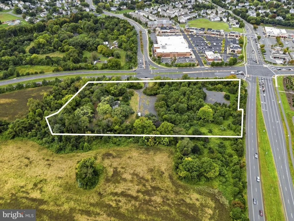 Photo of 8341 PRINCE WILLIAM PARKWAY