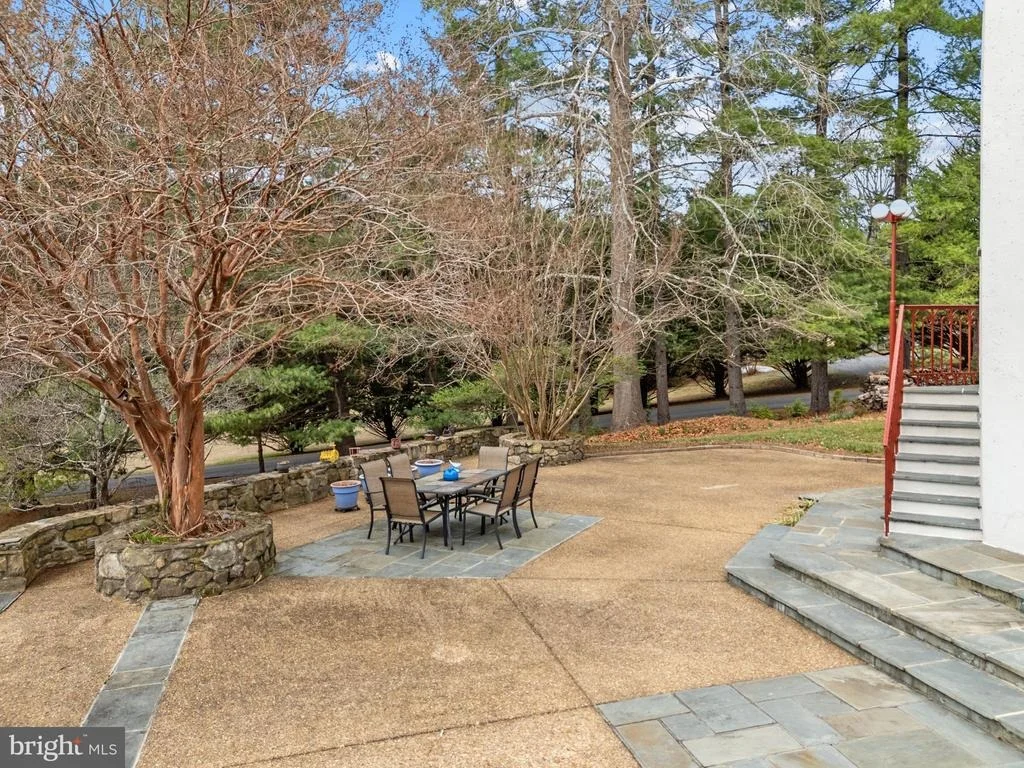 Photo of 3850 COBBLER MOUNTAIN ROAD