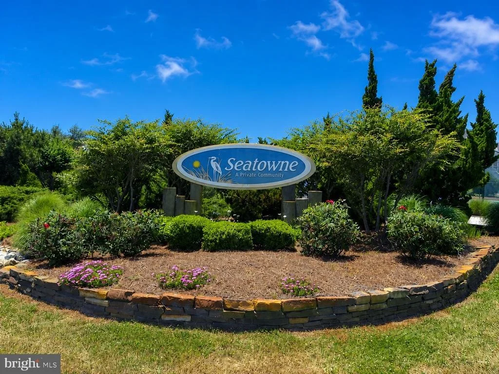 Photo of 36793 BAYSIDE DRIVE