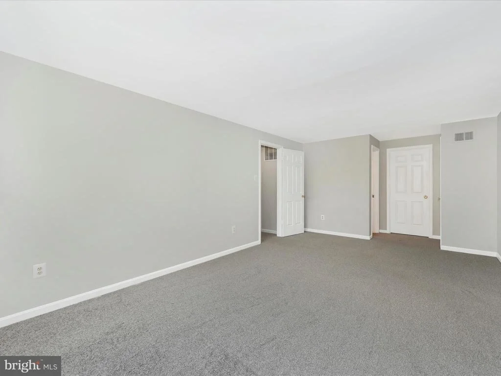 Photo of 802 POINTER RIDGE DRIVE