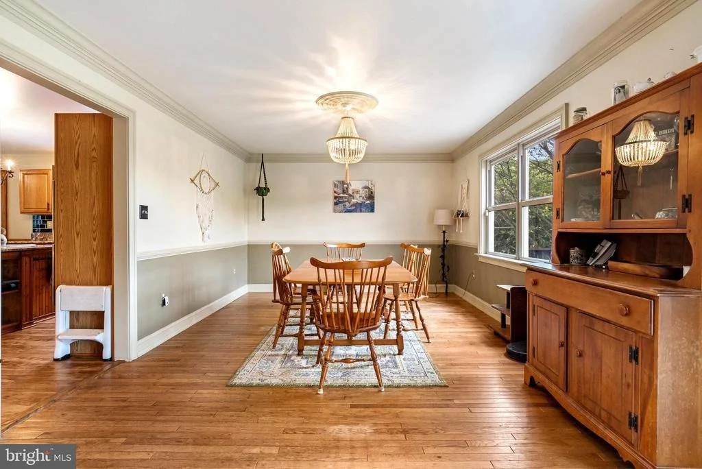 Photo of 955 STAYMAN DRIVE
