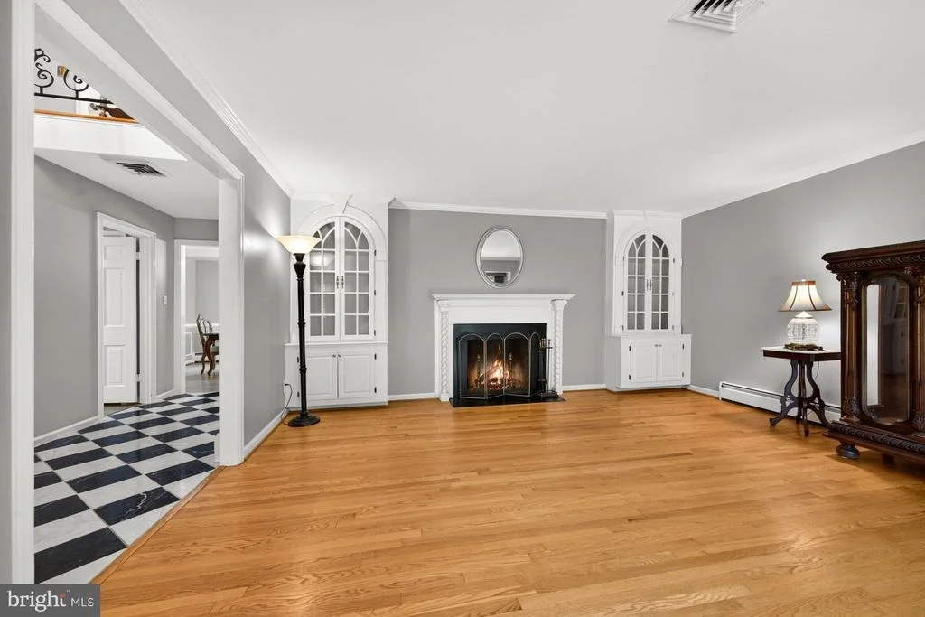 Photo of 11416 VALE ROAD