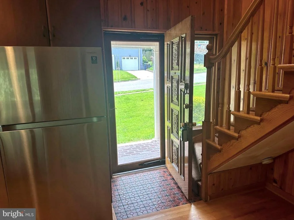 Photo of 5919 5TH ROAD N