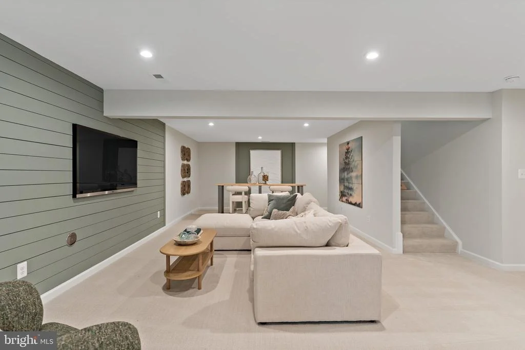 Photo of 165 HERITAGE DRIVE