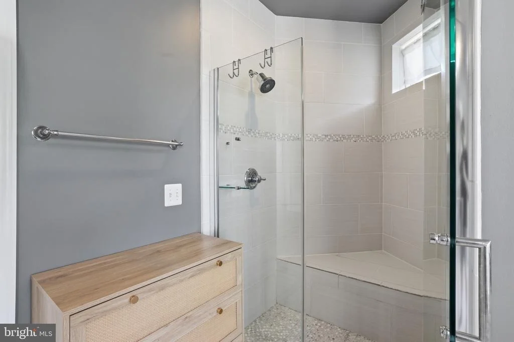 Photo of 20623 HOLYOKE DRIVE