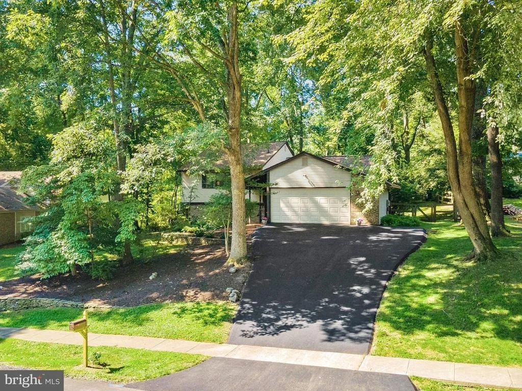 Photo of 11247 HANDLEBAR ROAD