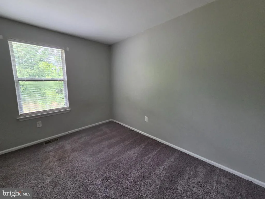 Photo of 20 FOX HOLLOW LANE