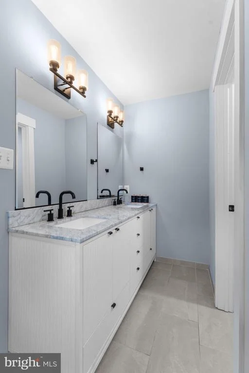 Photo of 3709 KING WILLIAM DRIVE