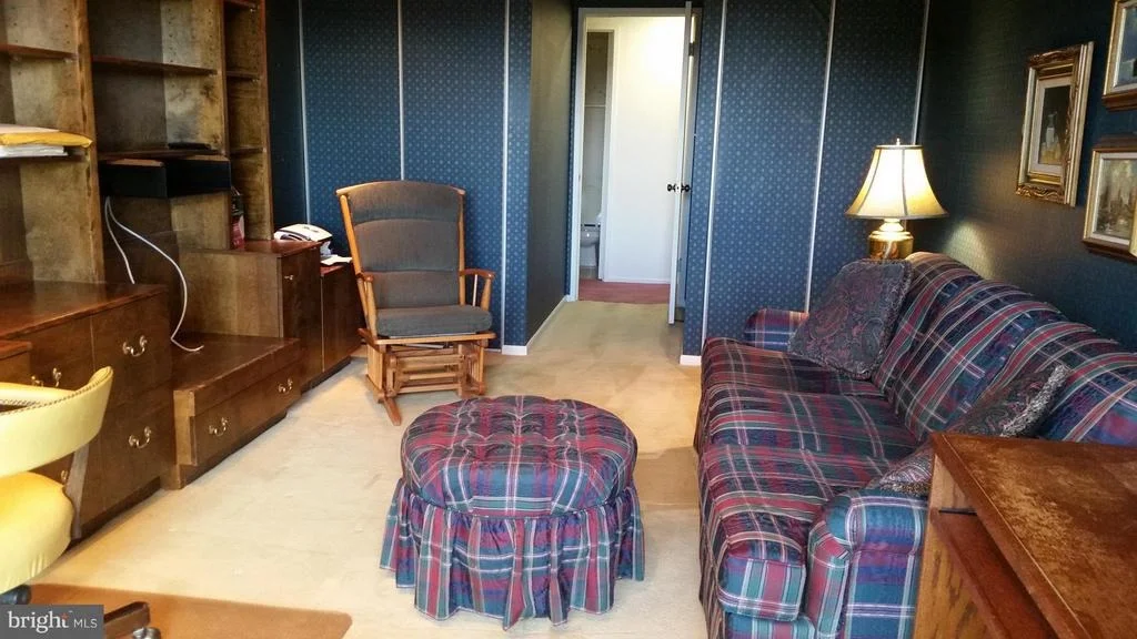 Photo of Unit 41017 at 15100 INTERLACHEN DRIVE