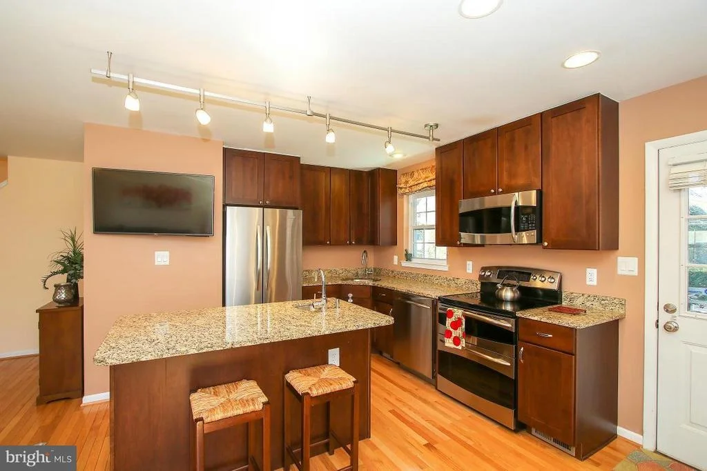 Photo of 9710 PLEASANT GATE LANE