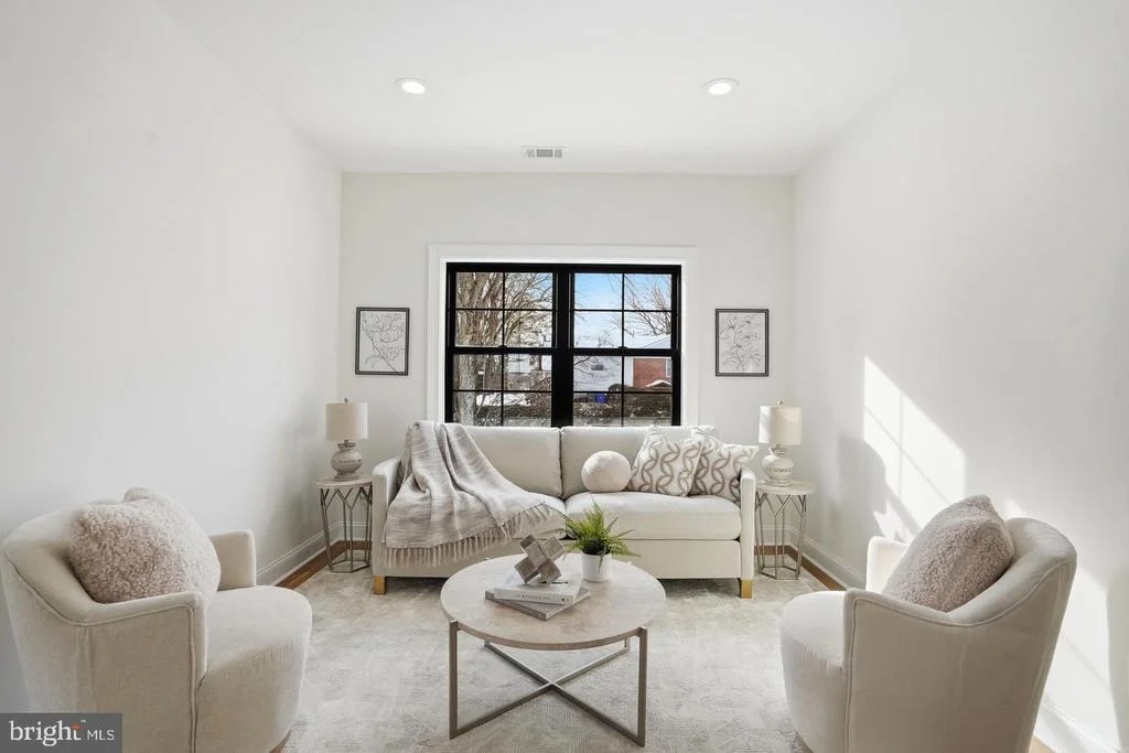 Photo of 6512 WILLIAMSBURG BOULEVARD