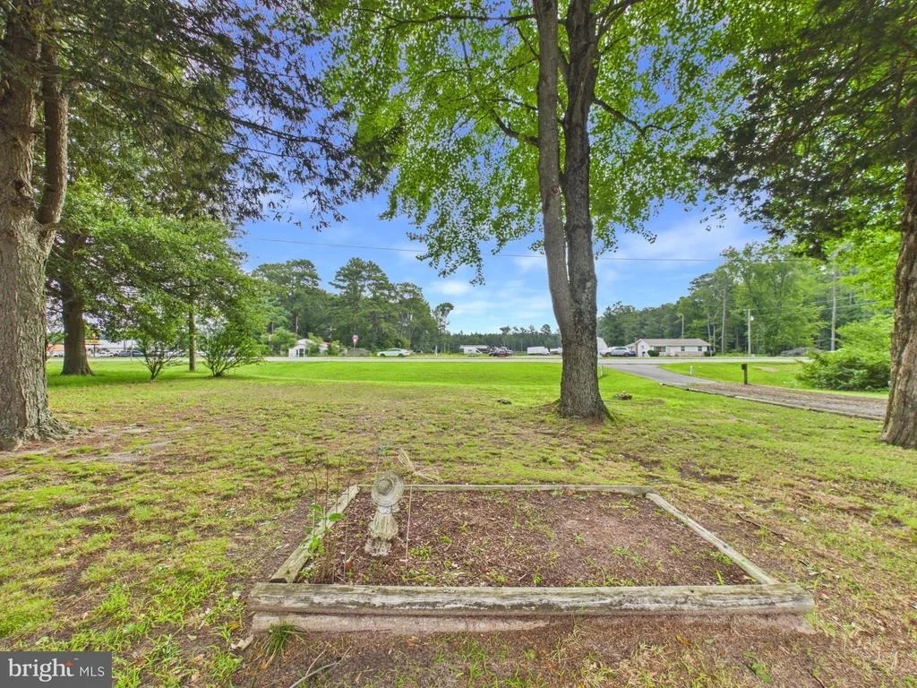 Photo of 18395 MCCOLLEYS CHAPEL ROAD