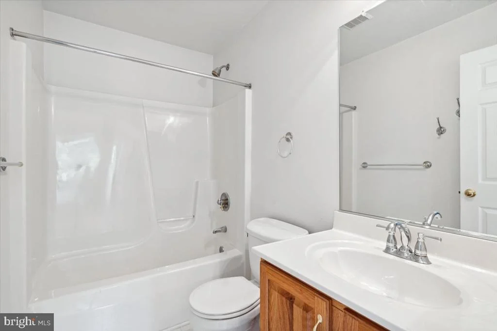 Photo of 1037 LINDFIELD DRIVE