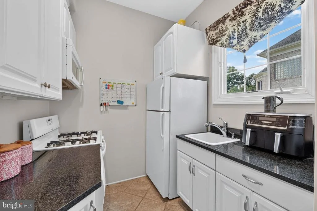 Photo of 6245 LINWAY TERRACE