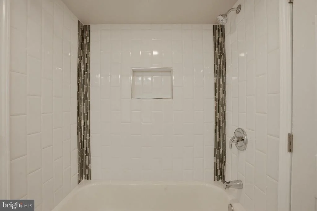 Photo of 1800 GAYFIELDS DRIVE