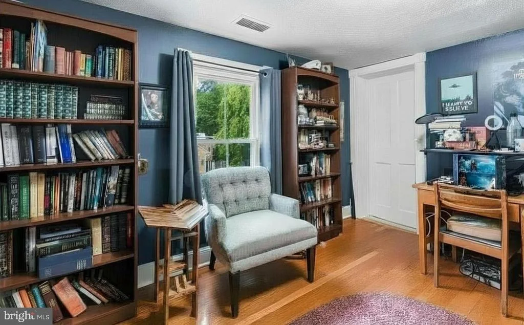 Photo of 1105 MONTGOMERY STREET