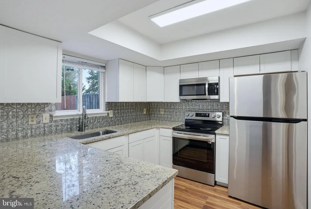 Photo of 19 HEATHERFIELD WAY