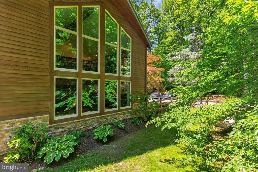 Photo of 1137 SUGARLOAF MOUNTAIN ROAD