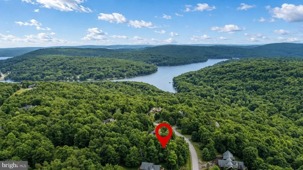 Photo of 84 MOUNTAINTOP ROAD