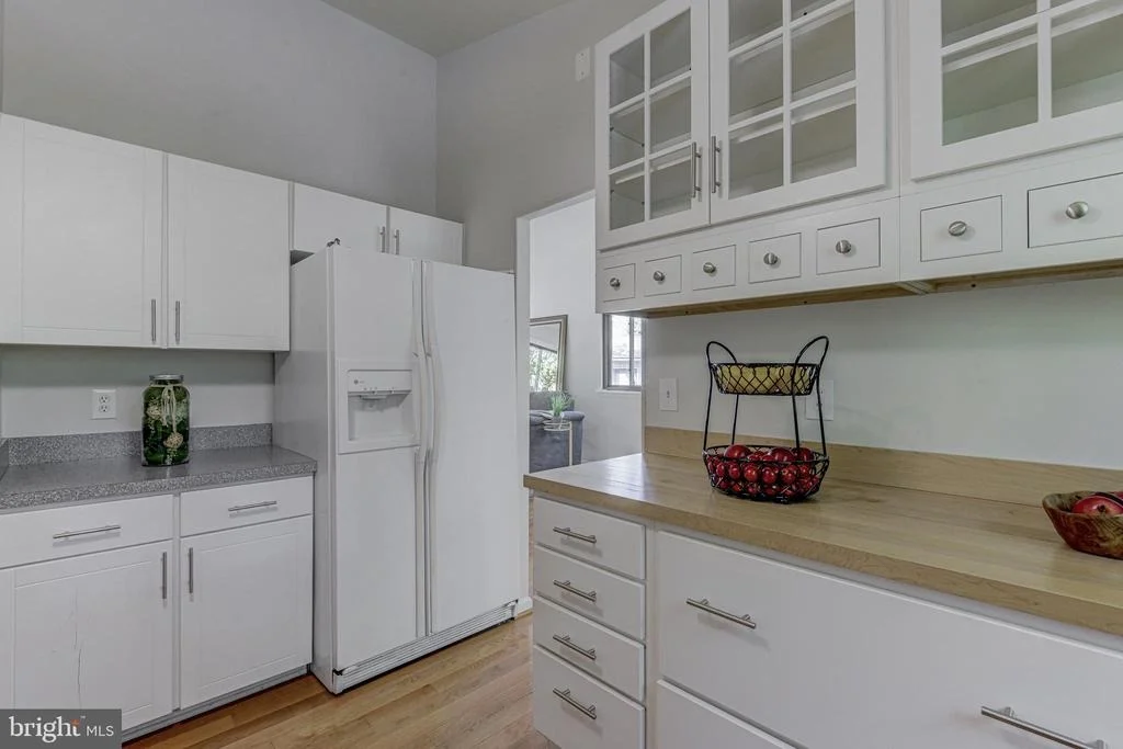 Photo of 9467 MACOMBER LANE