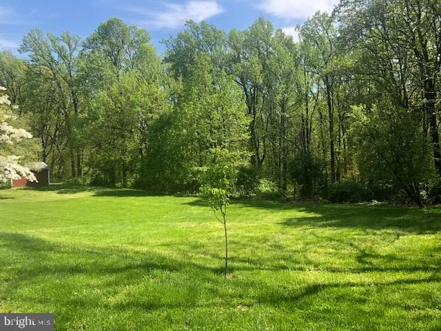 Photo of 5439 SHOOKSTOWN ROAD