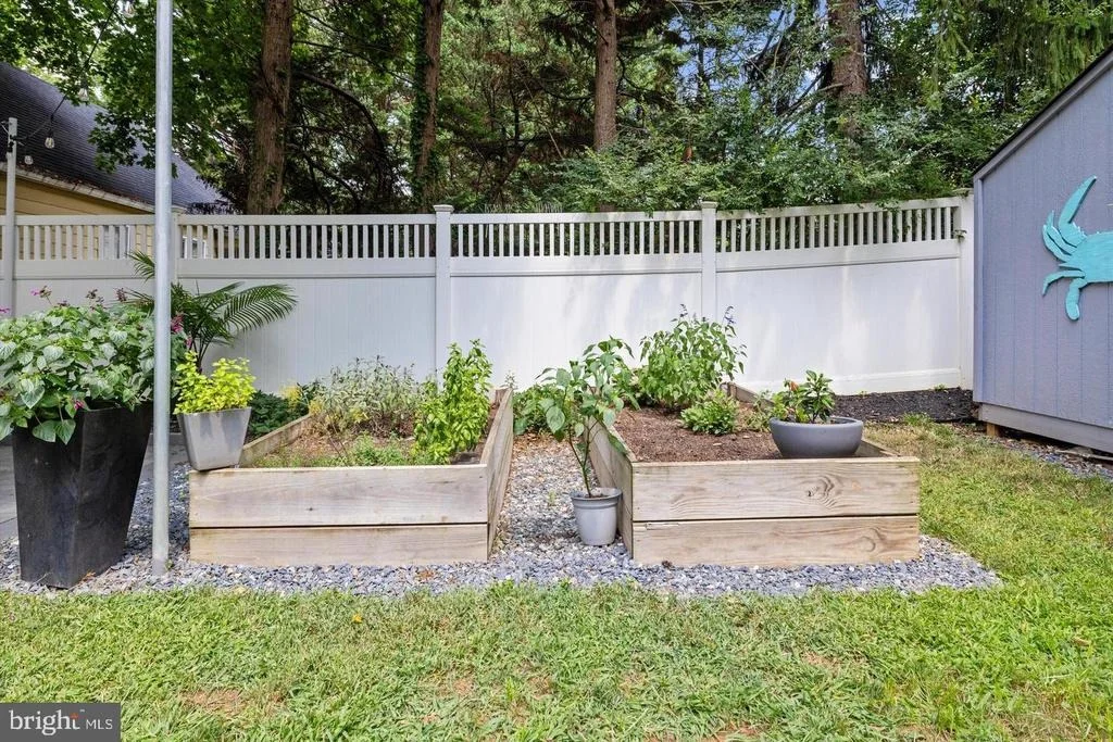Photo of 228 DEWEY DRIVE