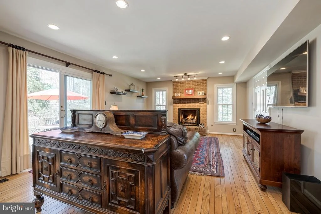 Photo of 7736 HUNTSMAN BOULEVARD