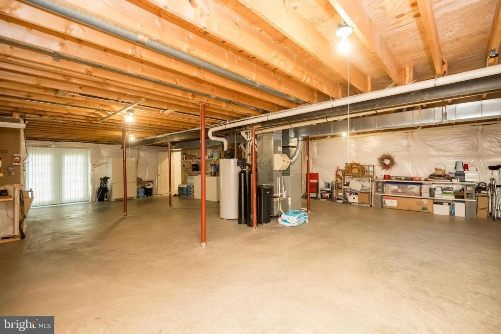 Photo of 5105 WELLINGHALL WAY