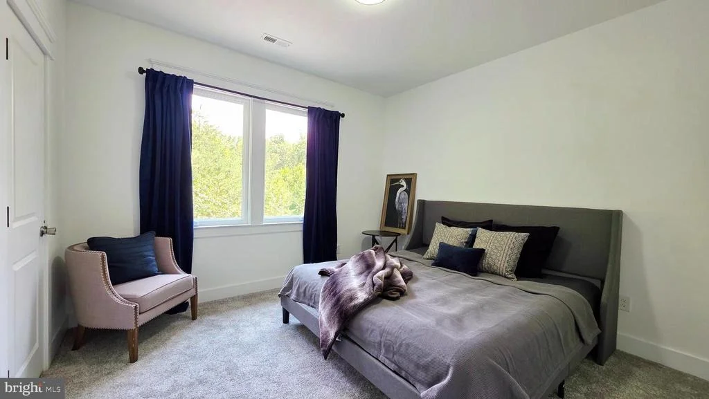 Photo of 515 NOAHS LANDING DRIVE